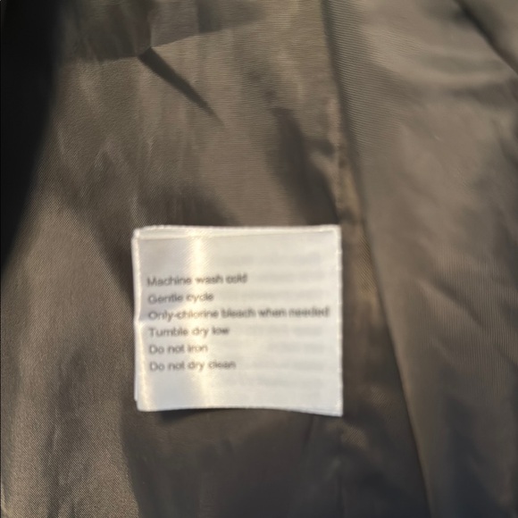 MICHAEL Michael Kors Olive Green Quilted Vest for Versatile Layering - Picture 8 of 11